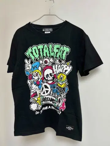 TOTALFAT 그래픽 T셔츠 블랙 M 사이즈