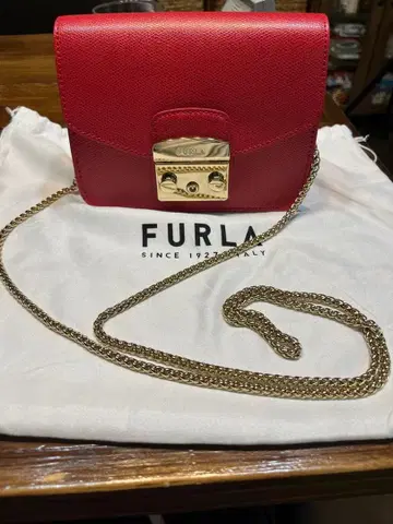 가격 인하했습니다! FURLA 숄더백