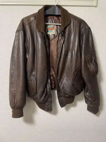 브라운 가죽 자켓 봄버 자켓