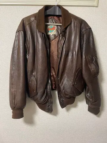 브라운 가죽 자켓 봄버 자켓