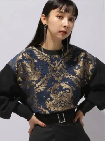 [ HARE ] 여성용 2way 고블랑 절개 풀오버