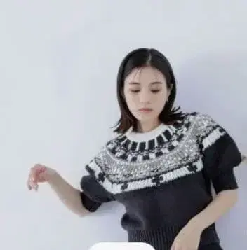 [ BLANC ] 노르딕 하프 슬리브 니트 2025 새상품