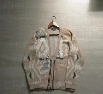 PENDLETON 네이티브 무늬 모헤어 혼방 콘초 버튼 니트 가디건