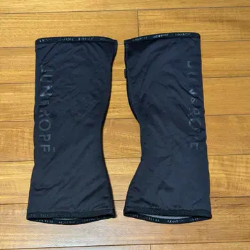 JUN&ROPE 지퍼 달린 레그 워머