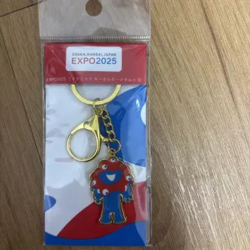 미사용 새상품 미야쿠미야쿠 골드 키링 메탈 소