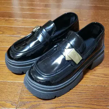 블랙 로퍼 통굽 타입