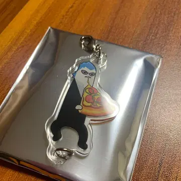 2BRO 팝업 스토어 랜덤 아크릴 참 a