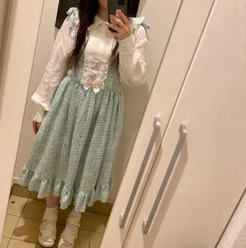 NILE PERCH 민트 그린 플레어 스커트