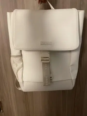 TRETORN X ZARA 트레톤 x 자라 러버 피니시 백팩