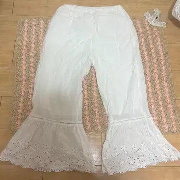 레이스 팬츠