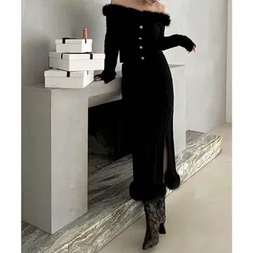 ROYAL PARTY 오프숄더 퍼 케이블 니트 스커트