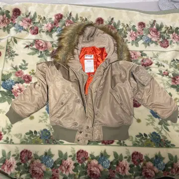 TOP KHAKI n2b 플라이트 자켓