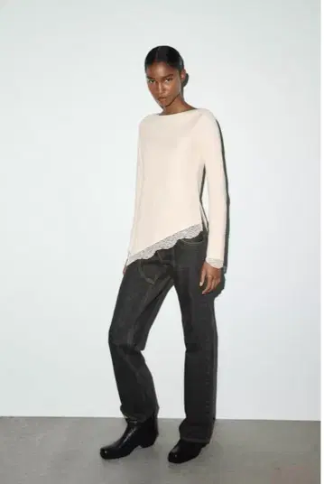 ZARA 소프트 레이스 상의 미사용 새상품