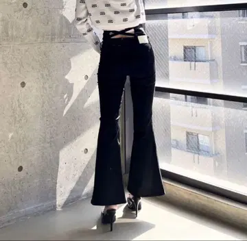 GYDA 하이웨스트 백 크로스 플레어 팬츠