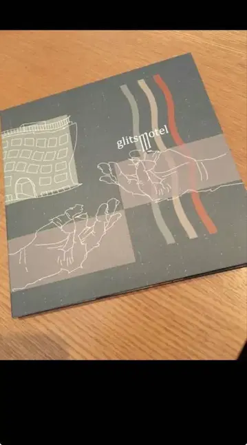 츠바키 x HANG glitsmotel