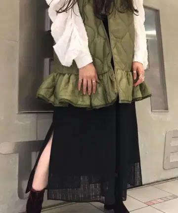 sawa takai 슬릿 스커트