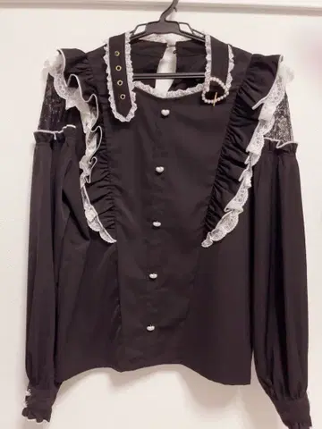 ROJITA 하트 버클 긴팔 블라우스