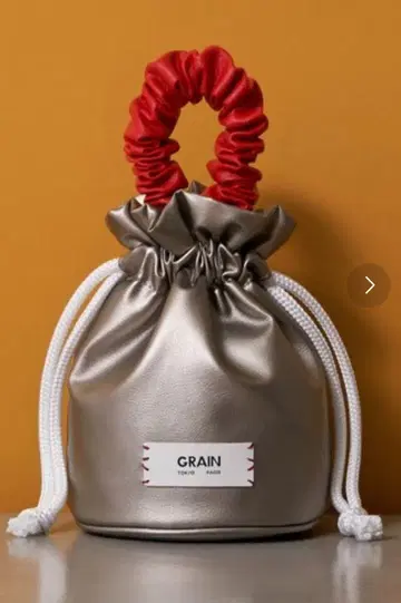 [ 새상품급 미사용 ] GRAIN/그레인 개더 핸들 복조리 라운드 백