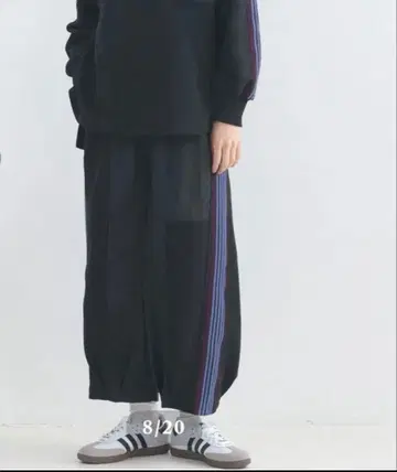 IRIEY 사이드 라인 트랙 팬츠 블랙