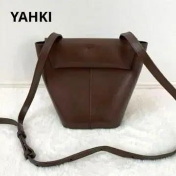 YAHKI  플랩 숄더백 가죽 브라운