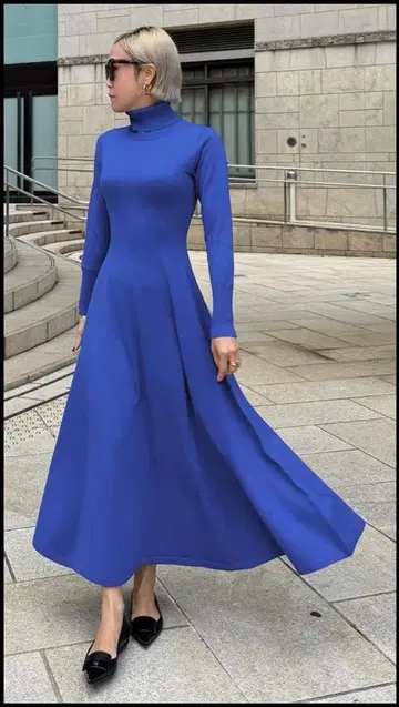 터틀넥 니트 플레어 원피스 파랑 M