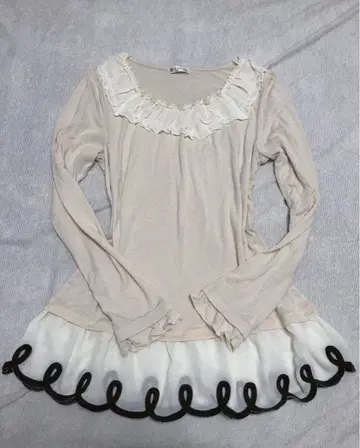 axes femme 프릴 상의 펄 레이스 긴팔 리즈리사 히메 스타일