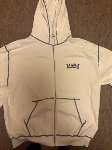 XLARGE 화이트 지퍼 후드티