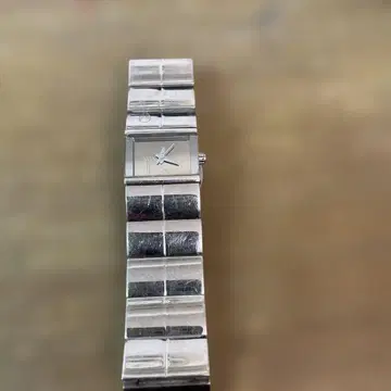 NIXON 실버 블랙 스테인리스 스틸 시계