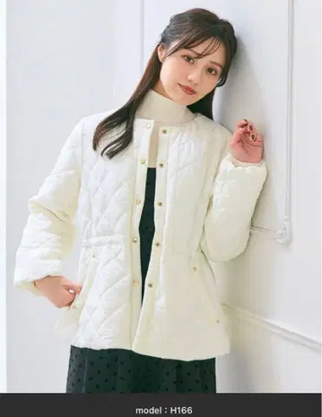 새상품 Feroux 퀼팅 아우터 화이트