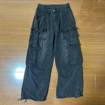 다크 그레이 데님 팬츠 포켓 다수