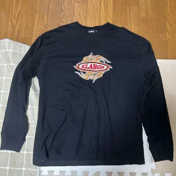 LARGE 로고 자수 블랙 T셔츠 L 사이즈