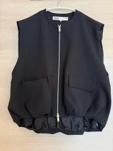 ZARA 블랙 베스트