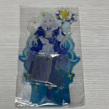 아크릴 스탠드 에밀리아