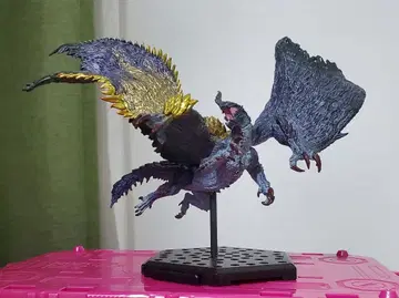 몬스터 헌터 피규어 혼돈에 신음하는 고아 마갈라