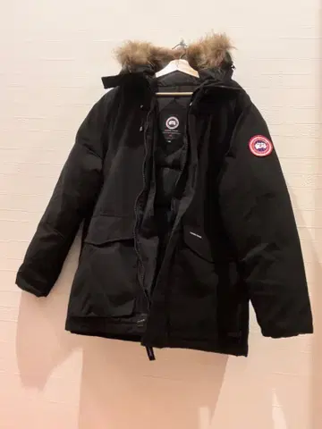 CANADA GOOSE 블랙 다운 자켓 S/P