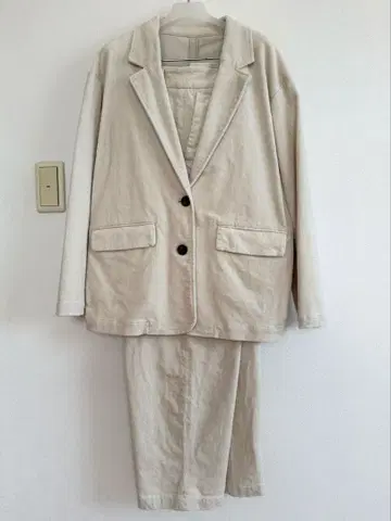 LOWRYSFARM 아이보리 코듀로이 팬츠 셋업