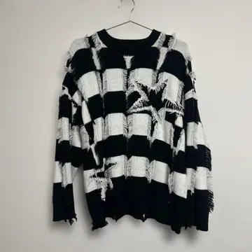 WEGO 블랙 화이트 체크 데미지 니트 F