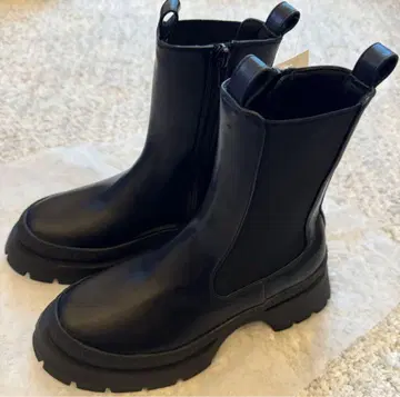 아줄바이마우지 트랙 밑창 첼시 부츠 S 사이즈 블랙