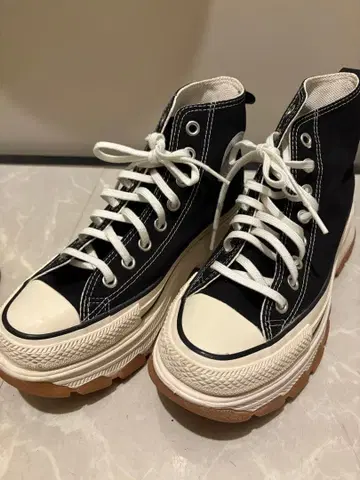 컨버스 하이컷 스니커즈