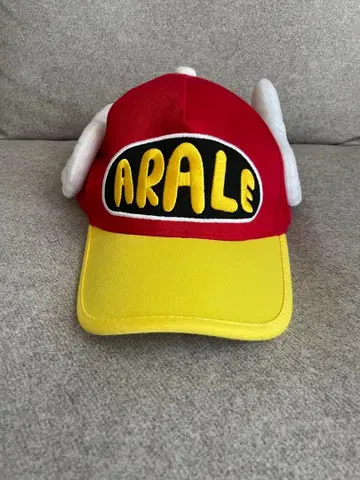 닥터 슬럼프 아라레짱 모자