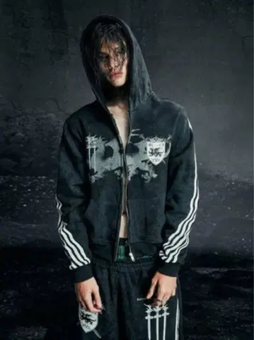 cozy worldwide zip foodie black