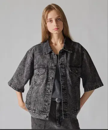 CLEL 라이트 온스 데님 트래커 반팔 셔츠