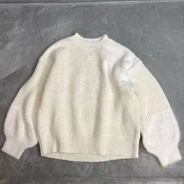 [ 제나 에스파스 메르베유 ] 아이보리 소매 샤기 볼륨 소매