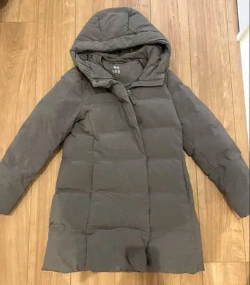 다운 코트 그레이