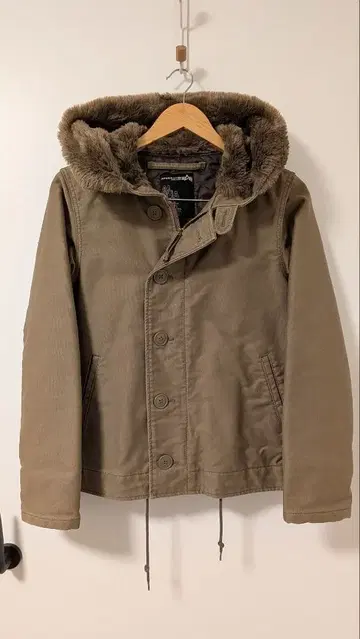 알파 인더스트리 밀리터리 코트 여성용 M 사이즈