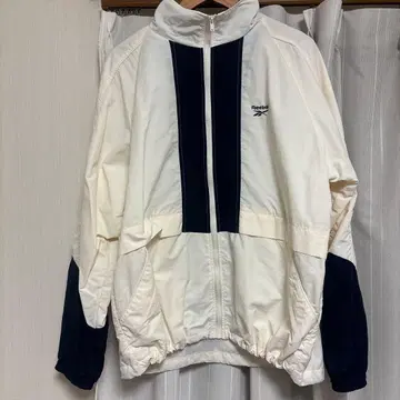 미사용 새상품 Reebok 나일론 자켓