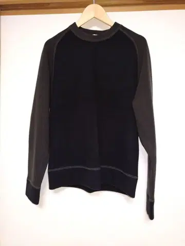 폴 스미스 다크 그레이 트레이닝복 M 사이즈