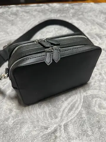 펠리시모 더블 지퍼 숄더백