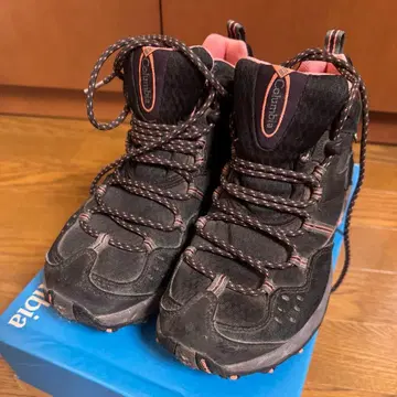 컬럼비아 트레킹 슈즈 등산화 23.5cm
