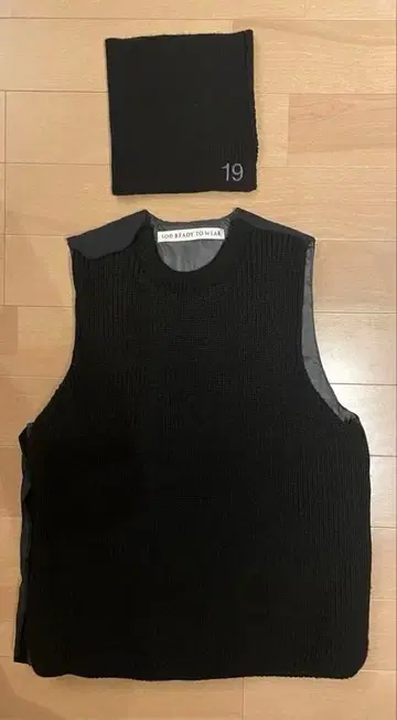 soe ready to wear 블랙 슬리브리스 스웨터 19 사이즈